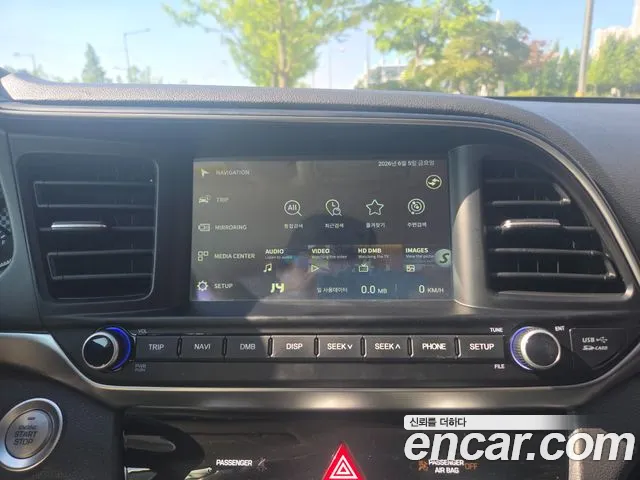 Hyundai Elantra 2018 thumb 4