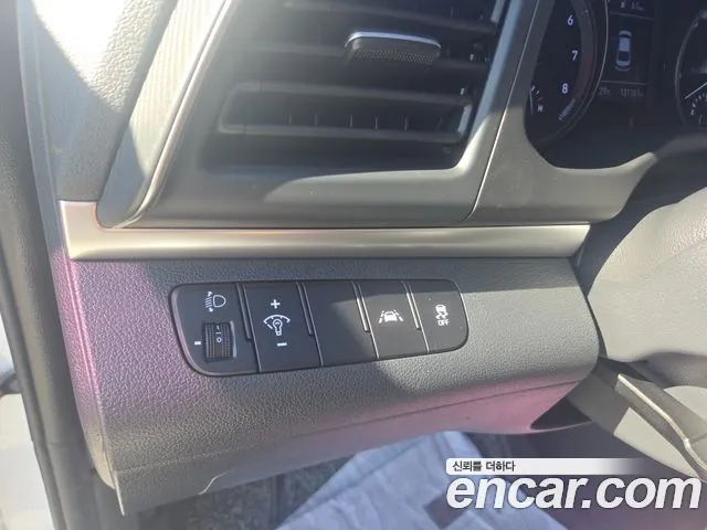Hyundai Elantra 2018 thumb 12
