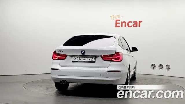 BMW 3 серии Gran Turismo 2018 thumb 9