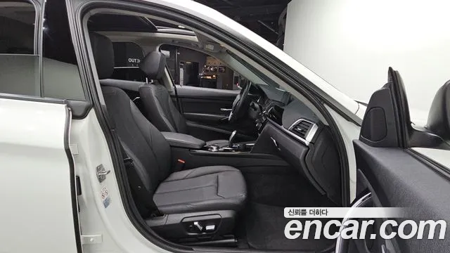 BMW 3 серии Gran Turismo 2018 thumb 8