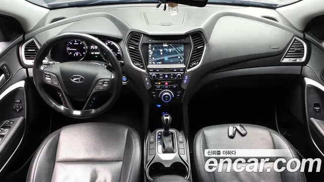 Hyundai Santafe 2015 thumb 3