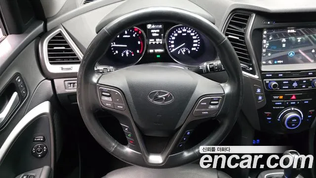 Hyundai Santafe 2015 thumb 11