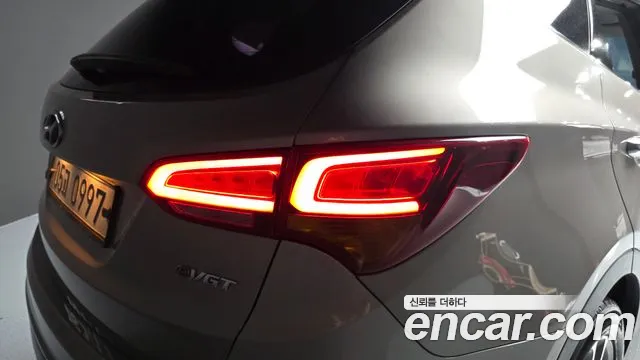 Hyundai Santafe 2015 thumb 8