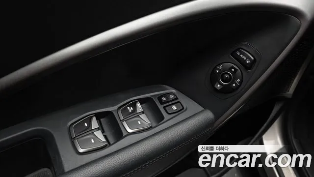 Hyundai Santafe 2015 thumb 2