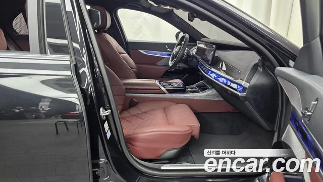 BMW 7 серии 2024 thumb 3