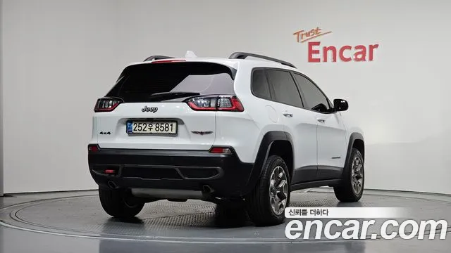 Jeep Cherokee 2020 thumb 6