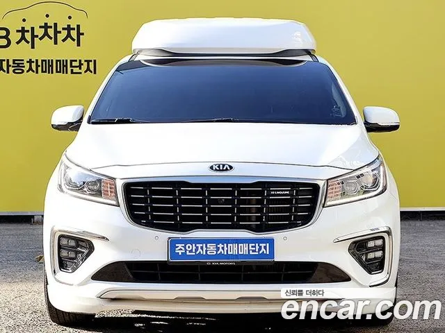 Kia Carnival 2018 thumb 6