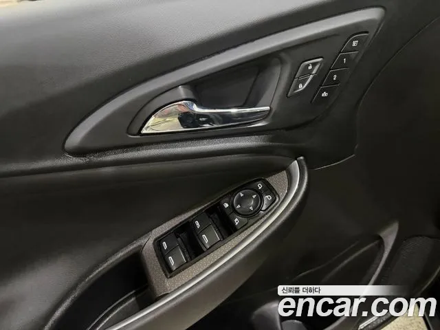 Chevrolet Malibu 2019 thumb 2