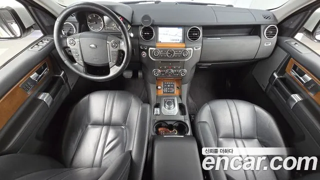 Land Rover Discovery 2015 thumb 7