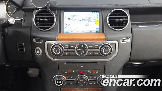 Land Rover Discovery 2015 thumb 2