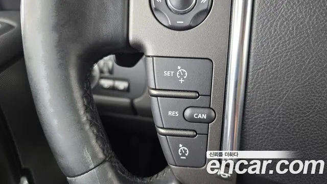 Land Rover Discovery 2015 thumb 6