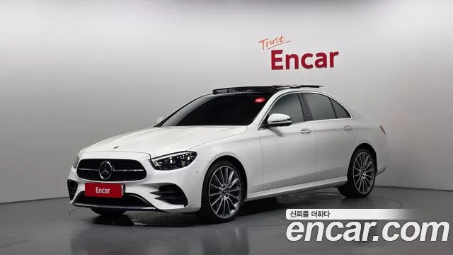 Mercedes-Benz E-Class 2021 thumb 12