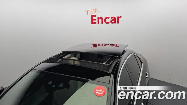 Mercedes-Benz E-Class 2021 thumb 5
