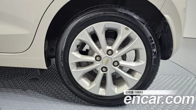 Chevrolet Spark 2019 thumb 3