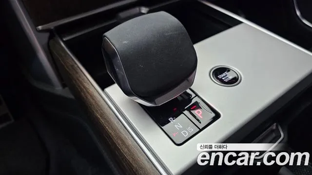 Land Rover Range Rover 2024 thumb 11