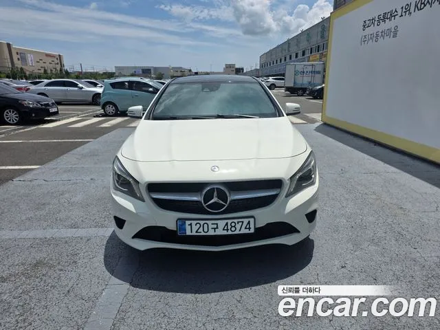 Mercedes-Benz A-Класс 2016 thumb 3