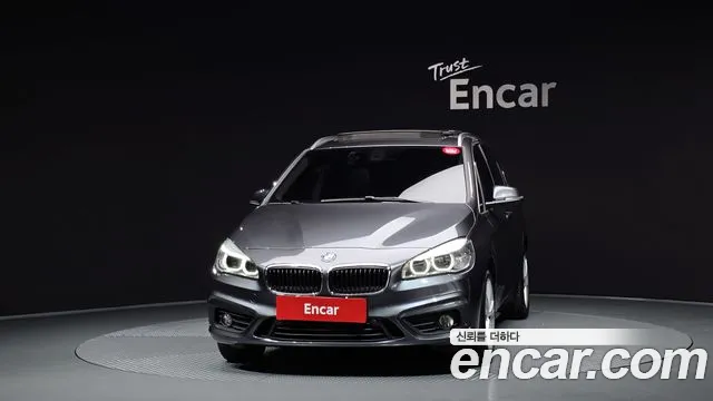 BMW 2 серии Active Tourer 2017 thumb 8