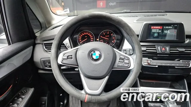 BMW 2 серии Active Tourer 2017 thumb 9