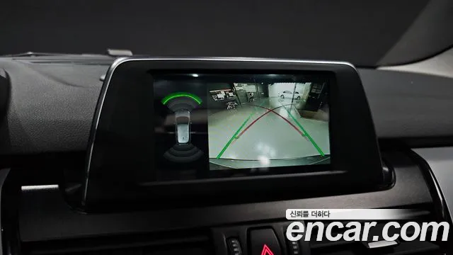 BMW 2 серии Active Tourer 2017 thumb 4