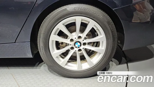 BMW 3 серии Gran Turismo 2020 thumb 3