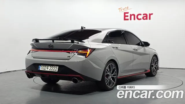 Hyundai Elantra 2022 thumb 3