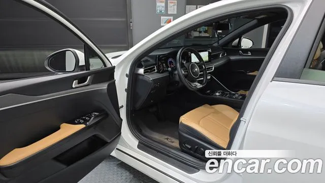 Kia K5 2021 thumb 10
