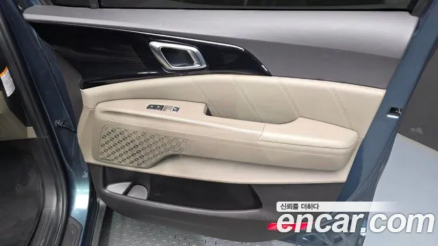 Kia Carnival 2024 thumb 7