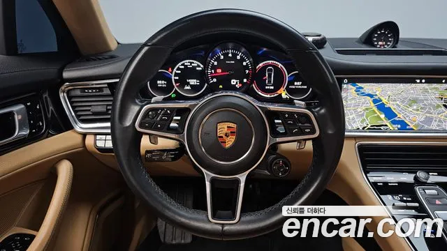Porsche Panamera 2018 thumb 2