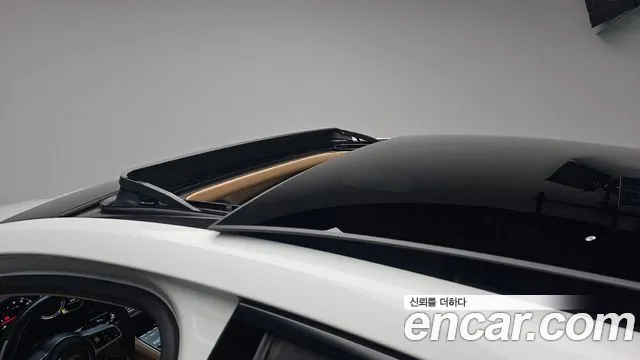 Porsche Panamera 2018 thumb 10