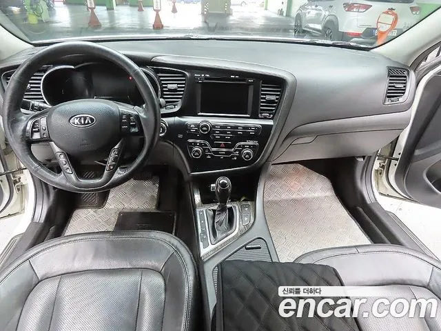 Kia K5 2011 thumb 3