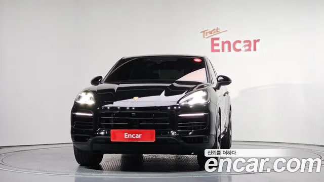Porsche Cayenne 2023 thumb 4