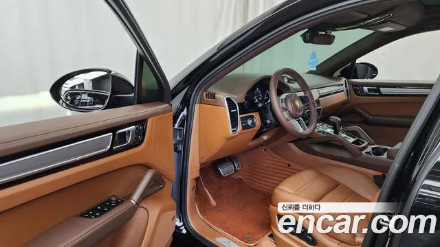 Porsche Cayenne 2023 thumb 11