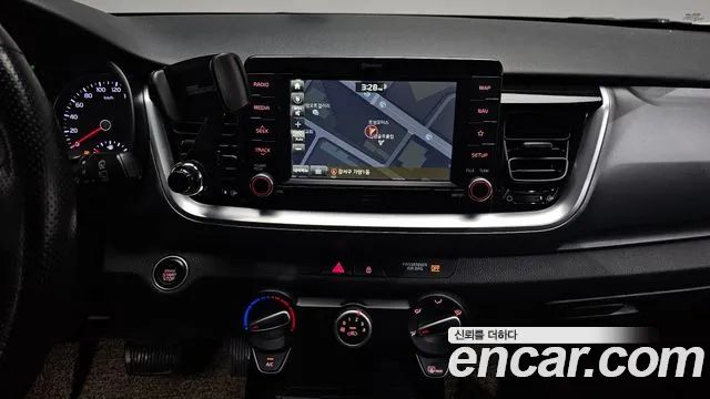 Kia Stonic 2018 thumb 6