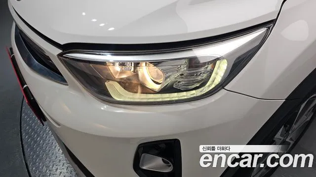 Kia Stonic 2018 thumb 2