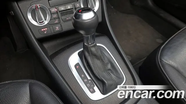 Audi Q3 2014 thumb 12
