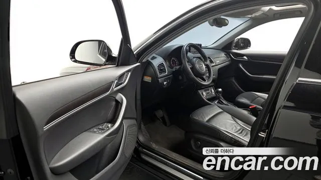 Audi Q3 2014 thumb 10