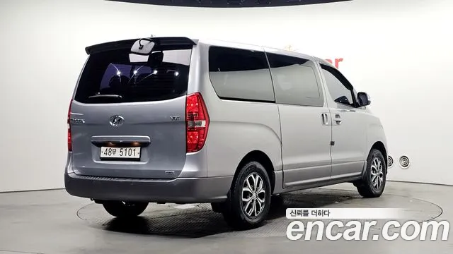 Hyundai Staria 2018 thumb 3