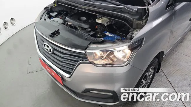 Hyundai Staria 2018 thumb 12