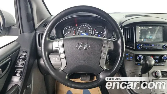 Hyundai Staria 2018 thumb 11