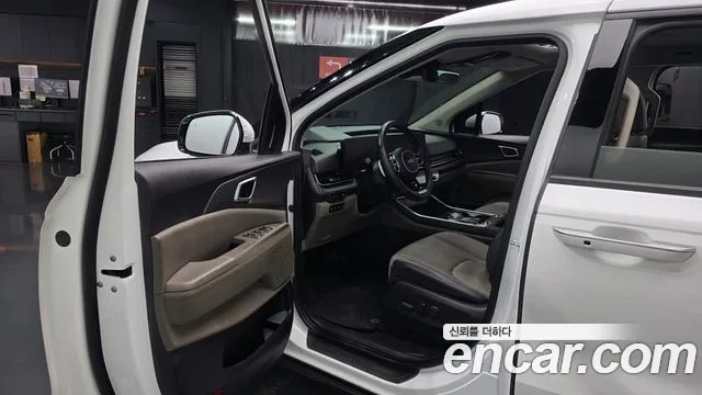 Kia Carnival 2024 thumb 4