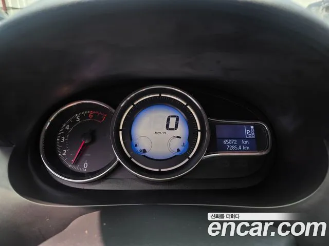 Renault SM3 2014 thumb 9