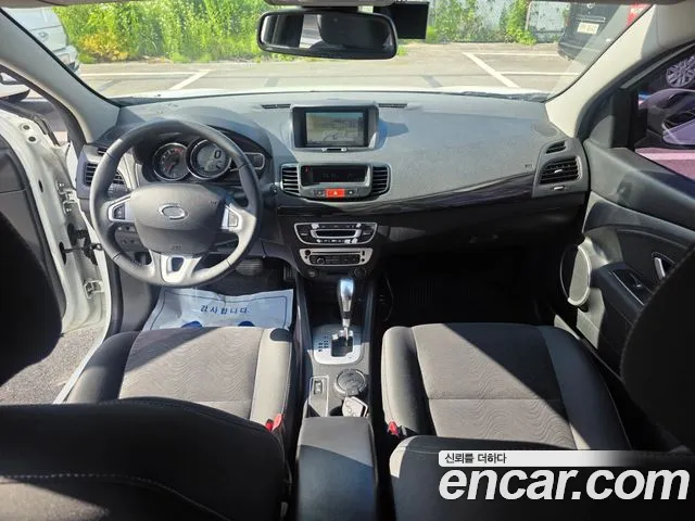 Renault SM3 2014 thumb 6