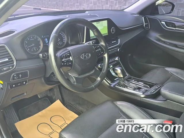 Hyundai Grandeur 2017 thumb 2