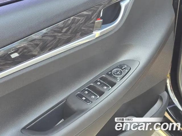 Hyundai Grandeur 2017 thumb 6
