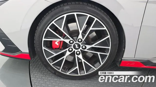 Hyundai Elantra 2022 thumb 3