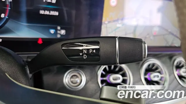 Mercedes-Benz E-Class 2018 thumb 4