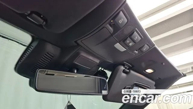 Mercedes-Benz E-Class 2018 thumb 9