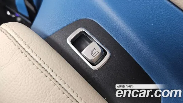 Mercedes-Benz E-Class 2018 thumb 5