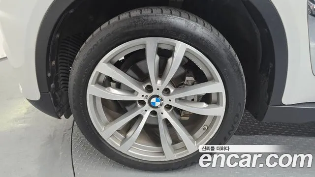 BMW X6 2017 thumb 6