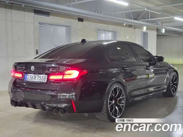 BMW M5 2023 thumb 3